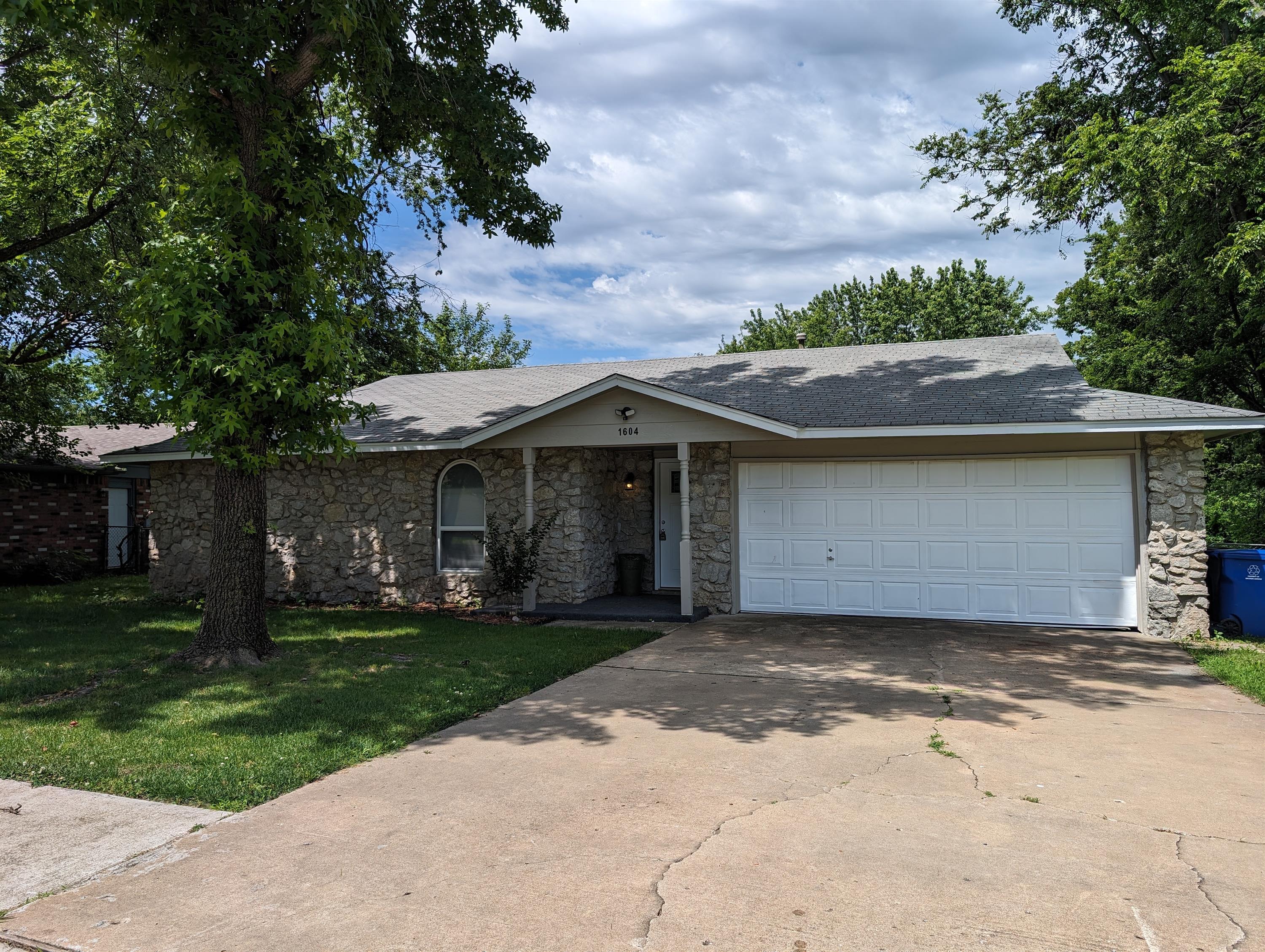 1604 South Redbud Place