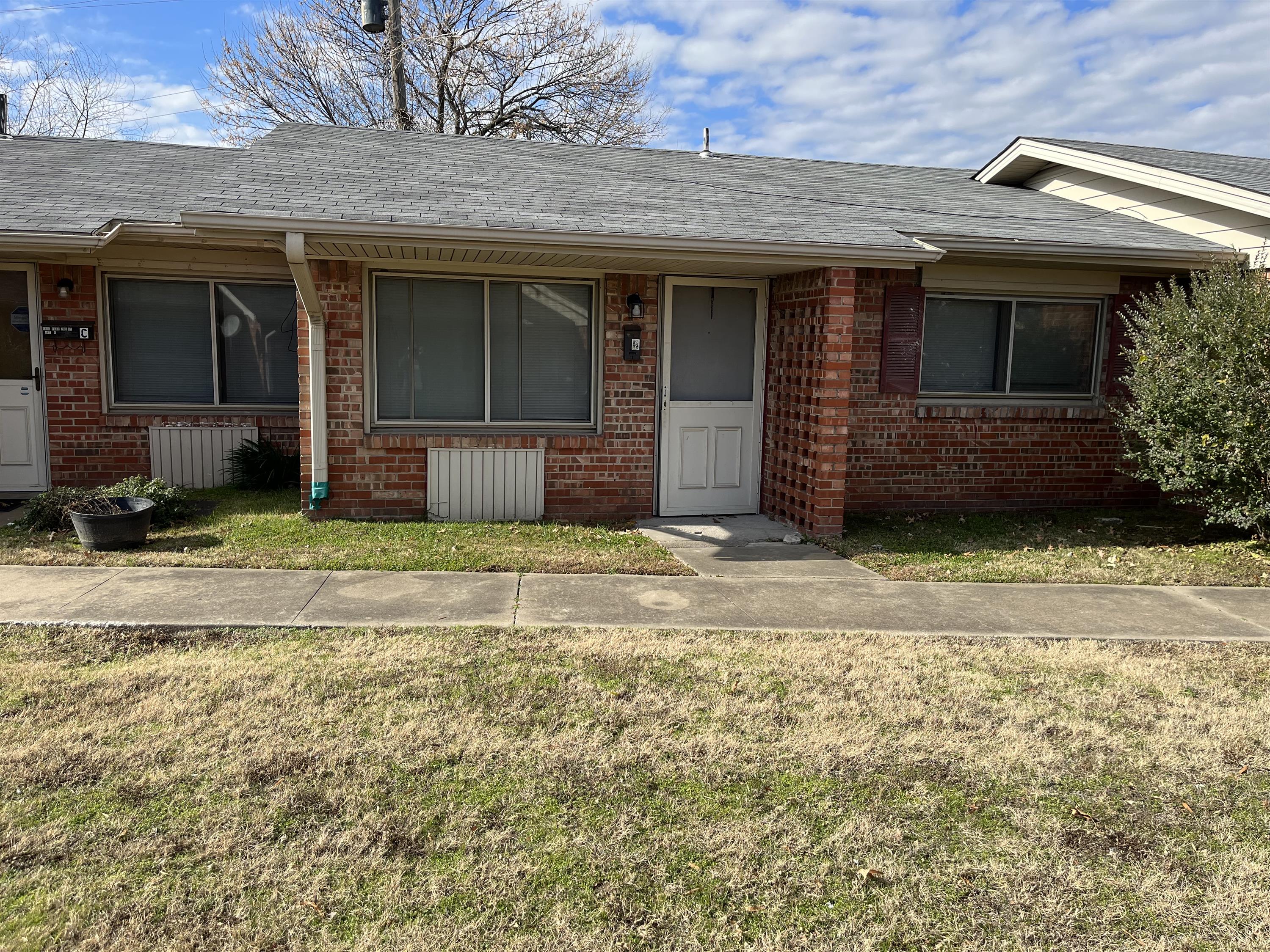 8014 East 2nd Street - B