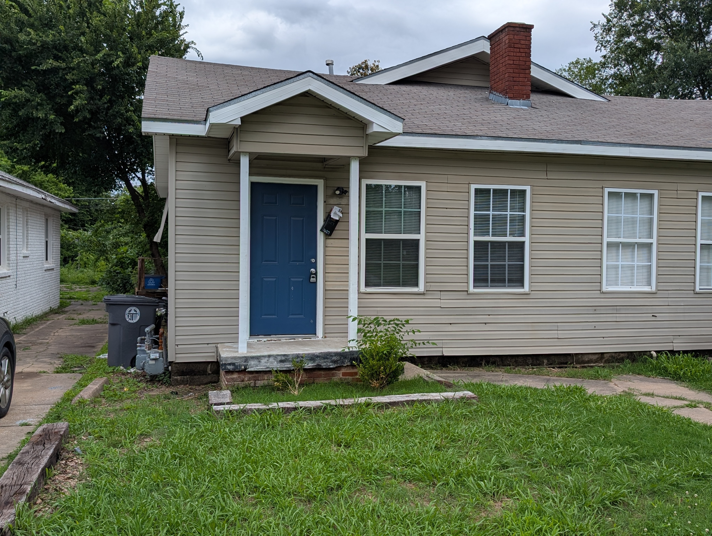 Property main image