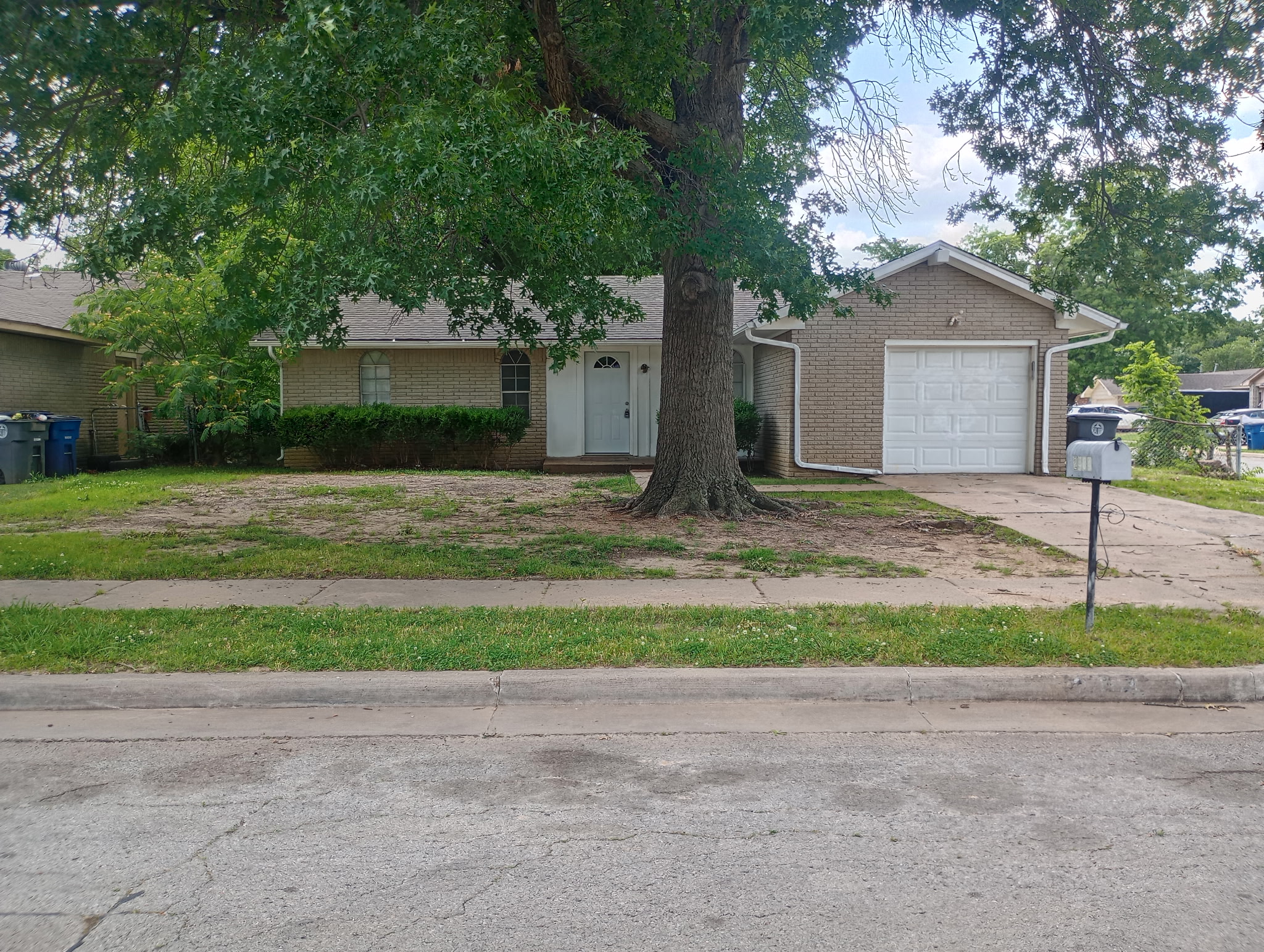 2404 South 124th East Avenue